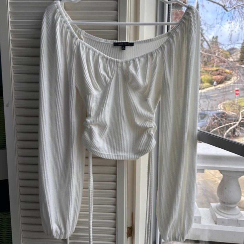Love Tree ruched side tie top with bell sleeves size M